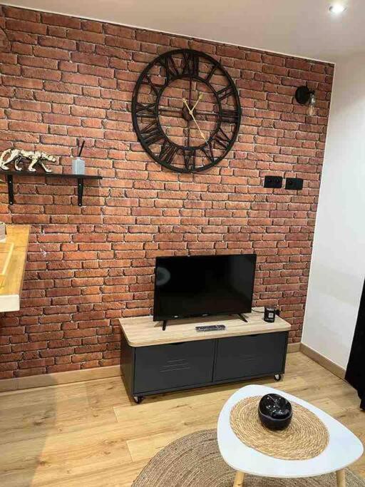 Escale Studio 21M Aeroport Cdg Parc Expo Asterix غونيس المظهر الخارجي الصورة